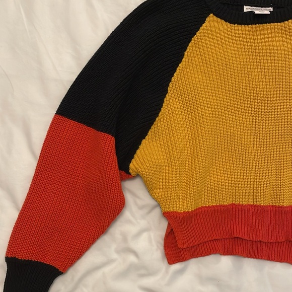 Sincerely Jules Cropped Sweater - Picture 2 of 3